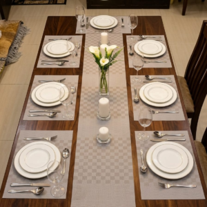 Table Runner With Mats (6+1)